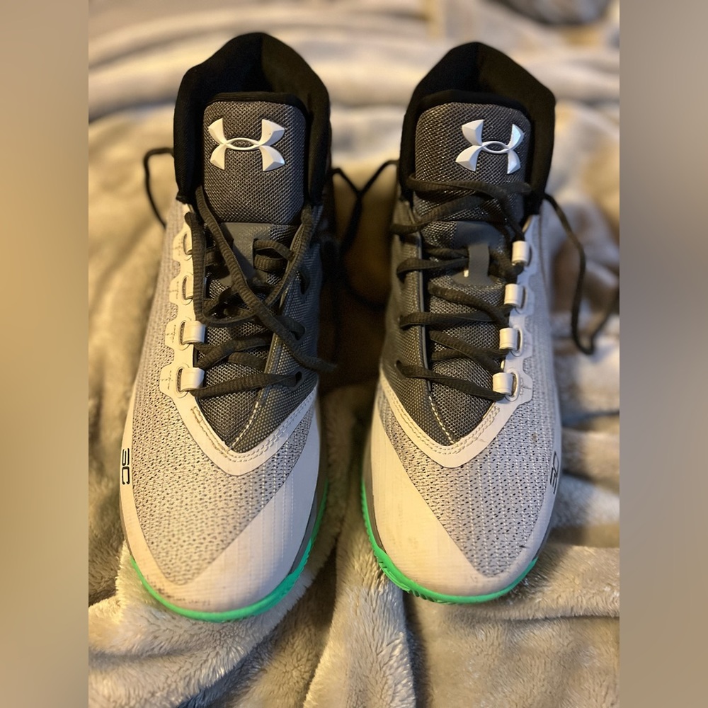 Under Armour SC Men size 8